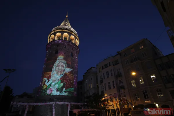 Anneler Günü, Galata Kulesi'ne yansıtılan fotoğraflarla kutlandı! Mustafa Kemal Atatürk ve Başkan Erdoğan... - 17