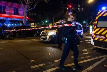 Paris’te bıçaklı saldırı: 1 ölü