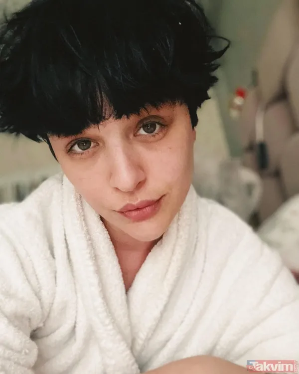 Gonca Vuslateri bornozlu pozunu paylaşıp takipçilerini baştan uyardı: “Bir tek kelime edin de...” Çağla Şıkel kayıtsız kalamadı - 18