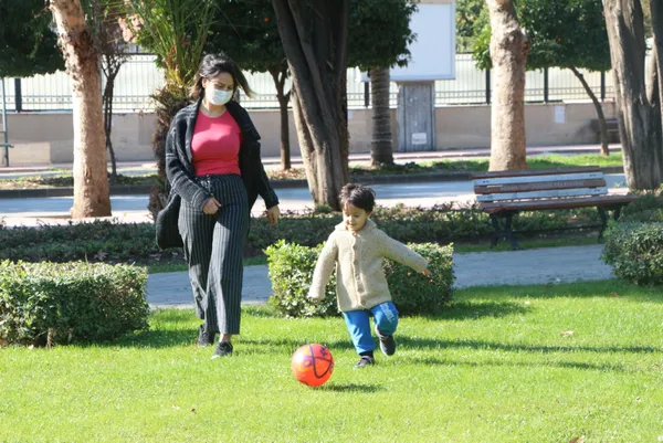 adanada-termometreler-32-dereceyi-gosterdi-6-subat-hava-durumu-1612618808227.jpg Adana'da termometreler 32 dereceyi gösterdi! 6 Şubat hava durumu-5