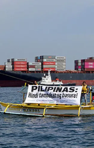 Kriz kapıda! Çöpleri Kanada'ya geri taşıyacak kargo gemisi Filipinler'in Subic Koyu'na ulaştı