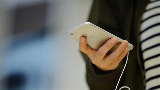 arkadasina-telefon-hatti-aldi-hayatinin-sokunu-yasadi-binlerce-lira-borcum-var-1674886740159.jpeg Arkadaşına telefon hattı aldı hayatının şokunu yaşadı! "Binlerce lira borcum var"-2