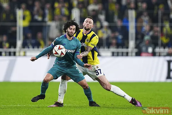 Gürcan Bilgiç- Yeni Defans Üçlüsü Hata Yapmadı F. Bahçe'nin Oyunu Artık Belli; Sakatlıklarda Bile "Üçlü"Den Vazgeçmiyor Hocası. Kulübede Stoper Yok, Sahada 3...