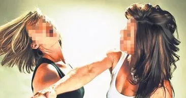 Skandal ki ne skandal! Kocasıyla yasak aşk yaşayan ünlü şarkıcının asansörde ağzını burnunu kırdı adında e harfi var