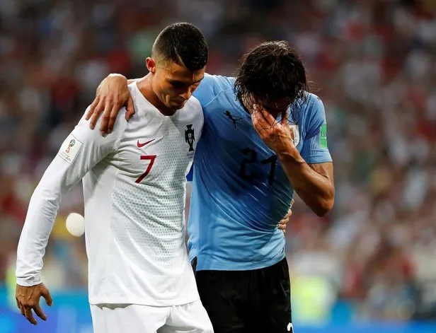 Cavani Fransa'ya karşı forma giyebilecek mi?