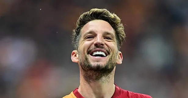 Napoli kariyerine göz kırptı