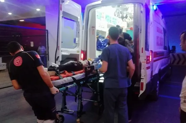 Karşıdan karşıya geçerken otomobil çarpan 15 yaşındaki Sümeyye Eylül Gül hayatını kaybetti