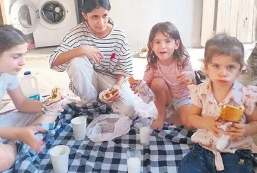 İzmir'de Vesim Şimşek 4 çocuğunu kurşuna dizdi! Minik Ceylin ağzında emzikle öldü! Hiranur, Cemre, Nira...