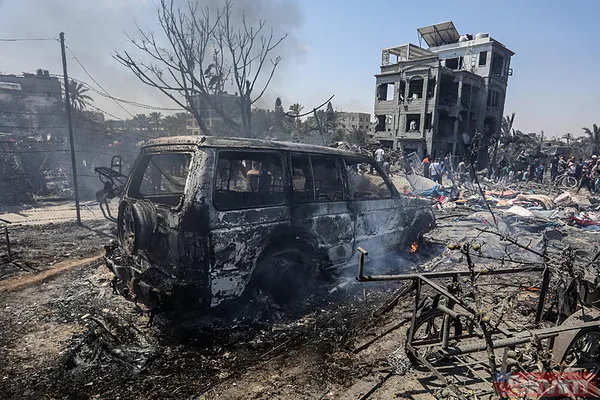 Soykırımcı İsrail alçak saldırısı sonrası El Mevasi'deki yıkım böyle görüntülendi! İşte kare kare vahşet - 40