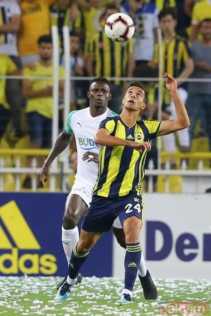 Fenerbahçe, Bursaspor’u 2-1 mağlup ederek sezona galibiyetle başladı
