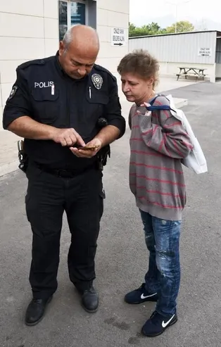 Ölen eşini uyuyor sanıp üzerini örttü! Alanya'da akılalmaz olay