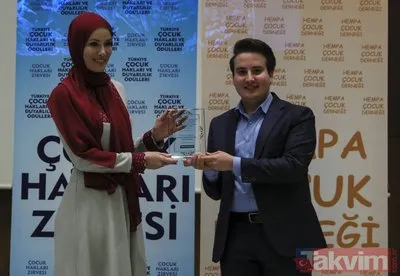 gamze ozcelik kapandi iste gamze ozcelik in tesetturlu goruntusu galeri takvim