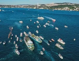Beşiktaş donanması boğazda görsel şölene imza attı