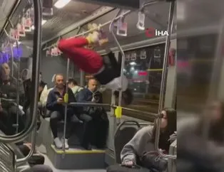 Metrobüste direk dansı!