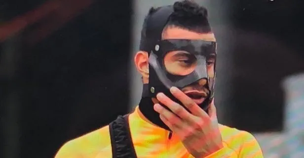 Galatasaray’da Belhanda özel maskesi ile antrenmana katıldı