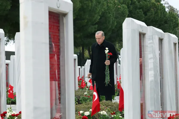 Şehitlere vefa... Başkan Erdoğan, Çanakkale'de şehitliklere karanfil bıraktı - 14