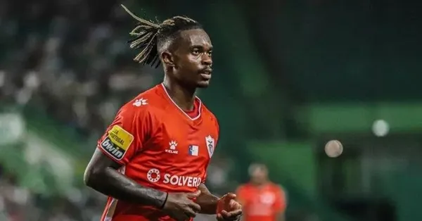 fenerbahce-portoya-ikinci-kez-golu-atti-min-jaeden-sonra-lincoln-1655044430650.jpeg Fenerbahçe Porto'ya ikinci kez golü attı! Min-Jae'den sonra Lincoln...-4