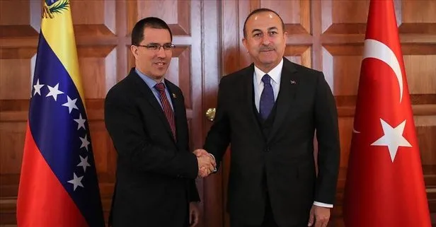 Dışişleri Bakanı Çavuşoğlu Venezuelalı mevkidaşı Arreaza ile telefonda görüştü