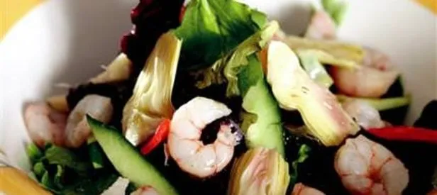 Karides ve Enginar Kalpli Salata Tarifi