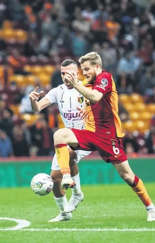 Okan Buruk, Adana Demirspor karşılaşmasında Midtsjö kartını kullanacak