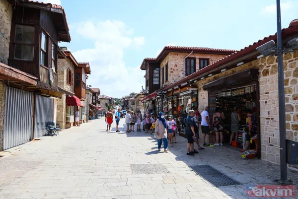Antalya Manavgat'ta kaçak yapıların altından 1900 yıllık yerleşim çıktı - 7