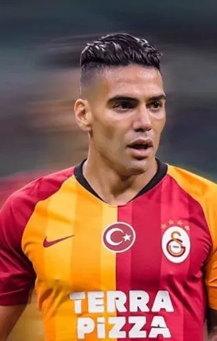 Radamel Falcao'dan Arda Turan'a 'Galatasaray'a hoş geldin' mesajı