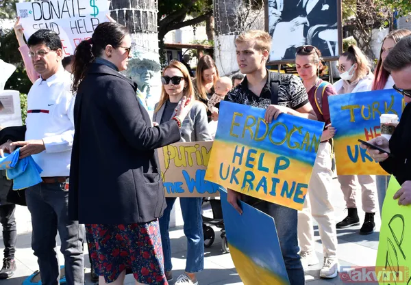 SON DAKİKA: Rusya Ukrayna savaşında son durum! Türkiye'deki Ukraynalılar Rusya'yı protesto etmek için meydanlara akın etti - 15