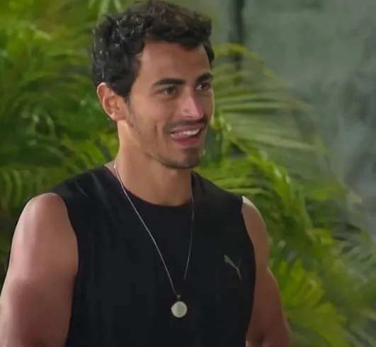 Survivor 2021 yarışmacısı çıka çıka bakın kim çıktı yarışma yarışma geziyor! Sevgilisiyle Ben Bilmem Eşim Bilir'e bile katılmış meğer Emin...-10