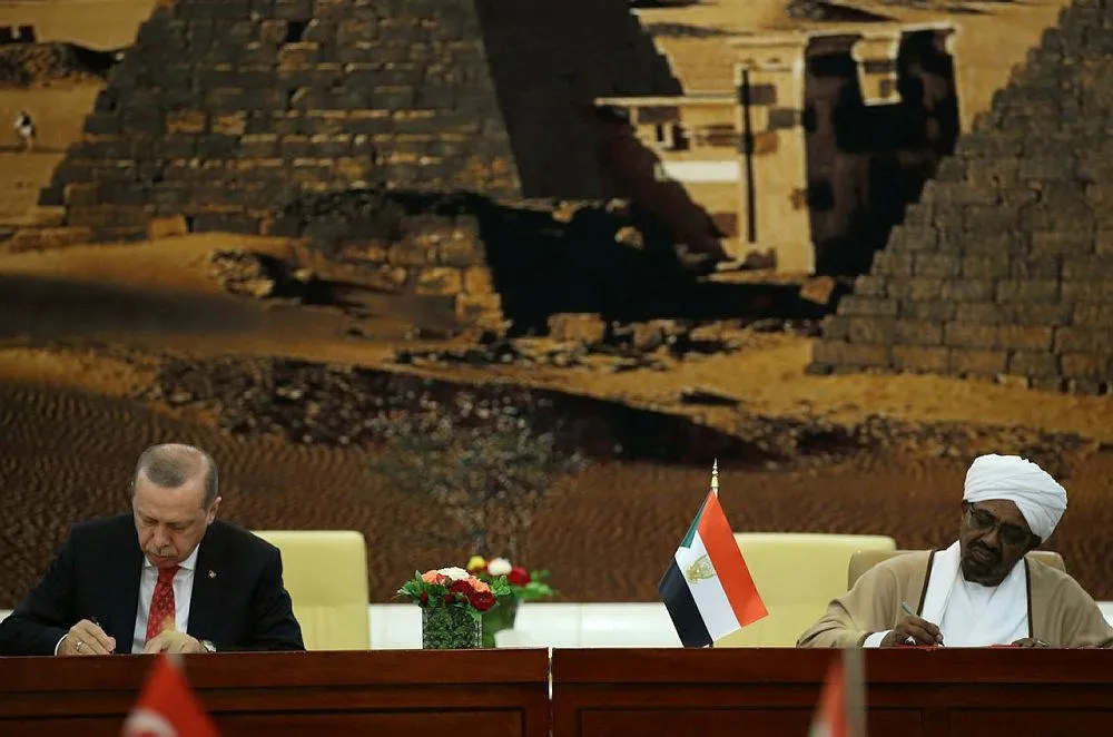 Sudan'da imzalar atıldı