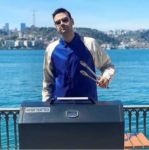 dilay-korkmazdan-ayrilan-faruk-sabanci-pahali-hediye-istekleri-sevgilisini-bunaltti-iddiasina-bakin-ne-dedi-1649705975587.jpeg Dilay Korkmaz'dan ayrılan Faruk Sabancı "Pahalı hediye istekleri sevgilisini bunalttı" iddiasına bakın ne dedi!-6