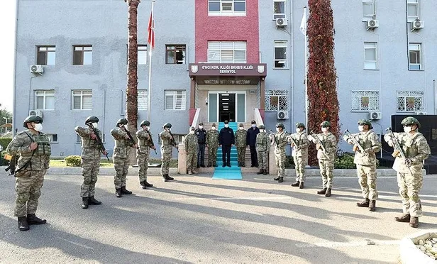 Milli Savunma Bakanı Akar ve komuta kademesi Suriye sınırında!-14