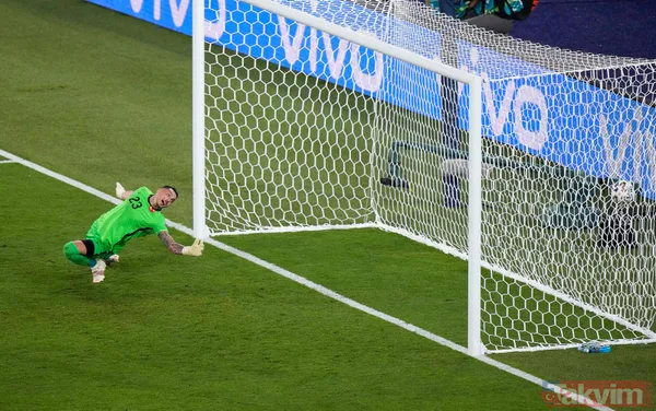 Roma Rui Patricio'yu kadrosuna kattı! Gözler şimdi Uğurcan Çakır'da - 3