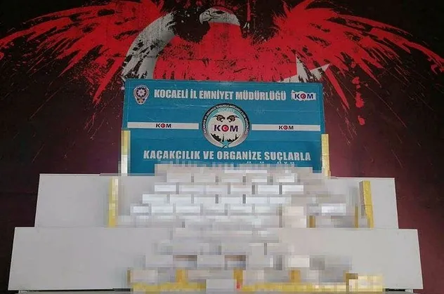 Son dakika: Kocaeli’de 2 bin 400 paket elektronik sigara tütünü ele geçirildi