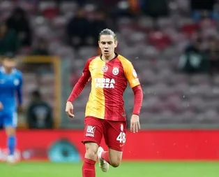 Galatasaray taraftarı mest oldu! Taylan Antalyalının performansı sosyal medyayı salladı