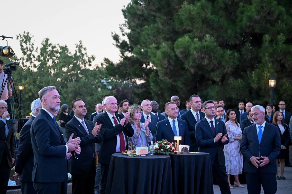 1785315423153.jpeg Milli Uzay Programı'nda yeni aşama: Türkiye yerli uzay aracıyla Ay yolculuğuna hazırlanıyor-6