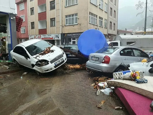 Batı Karadeniz'de sel felaketi! Başkan Erdoğan sel bölgesindeki valiler ve kaymakamlarla görüştü: Devlet seferber-5