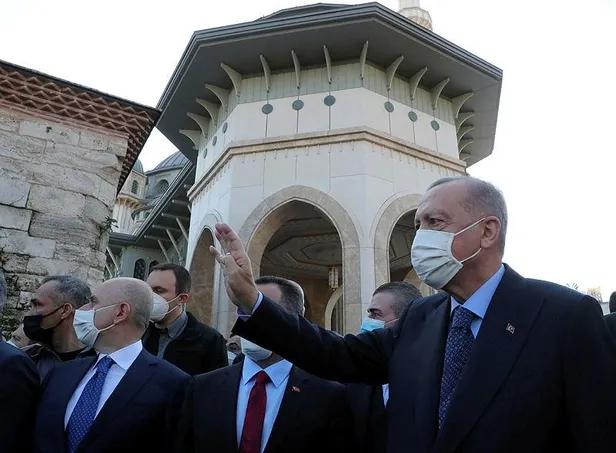 Başkan Erdoğan, cuma namazını Taksim Camisi'nde kıldı-5