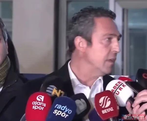 Galatasaray'ın Kadıköy galibiyeti Fenerbahçe'yi karıştırdı! Sarı-Lacivertli taraftarlardan istifa çağrısı - 16