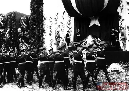 Genelkurmay Başkanlığı Atatürk’ün daha önce hiç yayınlanmayan fotoğraflarını paylaştı!