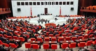 tbmm-genel-kurulu-torba-yasayi-kabul-etti-memurdan-emekliye-ogrenciden-kacak-gecis-yapanlara-kadar-herkesi-ilg-1656794615174.jpeg TBMM Genel Kurulu torba yasayı kabul etti! Memurdan emekliye, öğrenciden kaçak geçiş yapanlara kadar herkesi ilgilendiriyor-2