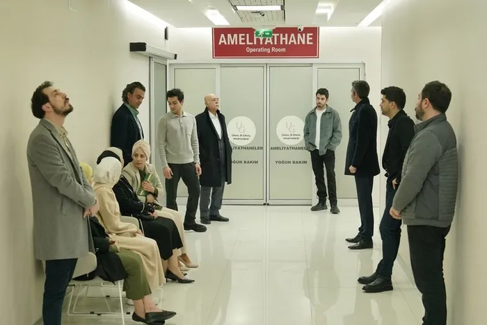 kizilcik-serbetinde-sinirleri-lacka-edecek-iliski-karari-seyirci-bu-kadari-da-olmaz-diyecek-pembe-ve-ruzgar-1703651903156.jpg Kızılcık Şerbeti'nde sinirleri laçka edecek ilişki kararı! Seyirci bu kadarı da olmaz diyecek! Pembe ve Rüzgar...-3