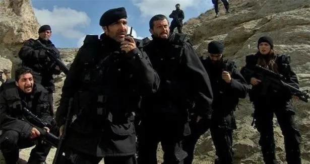 Kurtlar Vadisi Pusu’da FETÖ yapımları detayı: Oyuncu kadrosundaki kesişim dikkat çekti-4