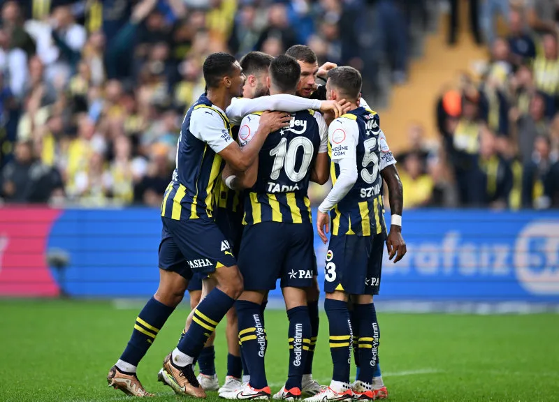 FENERBAHÇE HABERLERİ | Fenerbahçe'de rotasyon! Spartak Trnava maçında 7 isim değişecek - 4