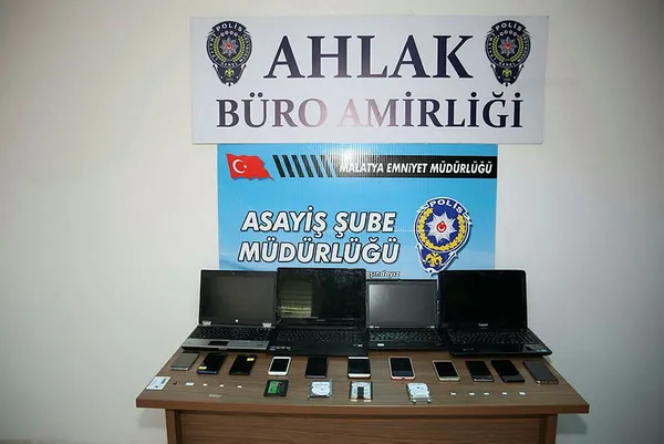 Eskort çetesine flaş operasyon! 45 kadının +18 fotoğrafları harekete geçirdi! 2 ayda dudak uçuklatan kazanç-3