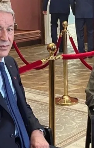 Milli Savunma Bakanı Hulusi Akar Ukraynalı mevkidaşı ile görüştü