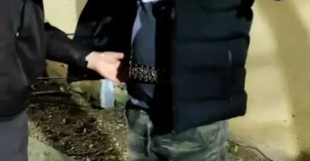 İstanbul Başakşehir’de bekçiler şaşırdı kaldı: Kemer görünümlü kılıftan 60 santimetrelik kılıç çıktı