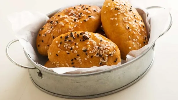 Her gün kullandığınız unu bir kenara bırakın! Poğaçayı zirveye taşıyan hamle! Misafirleriniz tadına doyamayacak