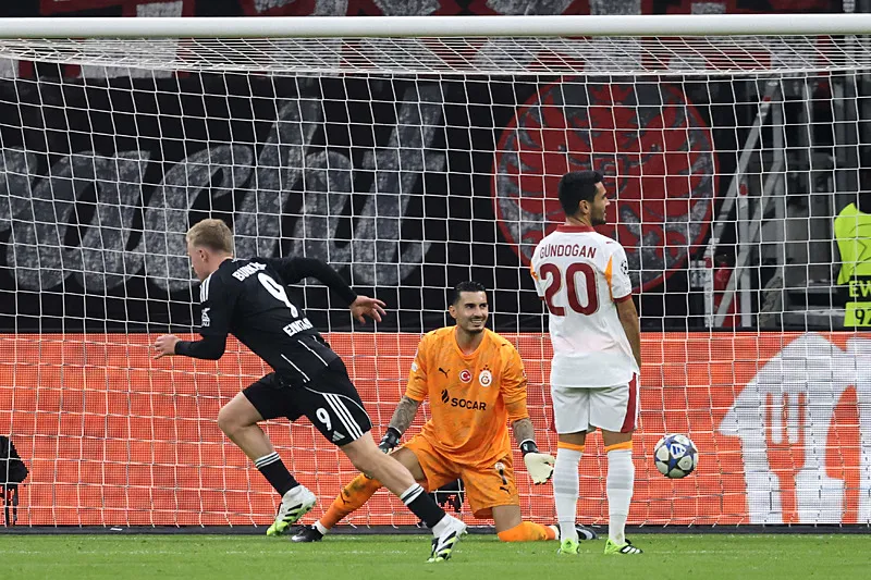 Galatasaray'da o yıldızlara kesik! Okan Buruk 11'ini netleştirdi - 6