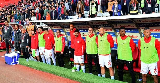 Antalyaspor’un yeni teknik direktörü Tamer Tuna oldu