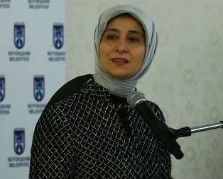 Sare Davutoğlu gözyaşlarını tutamadı